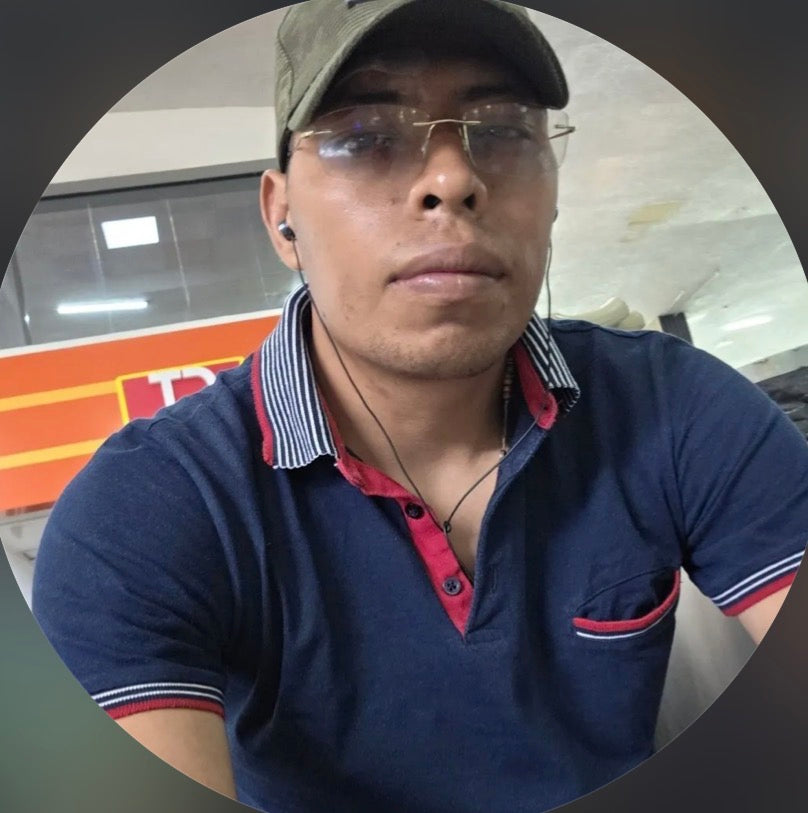 <em>Edgar Cerrano F.</em>